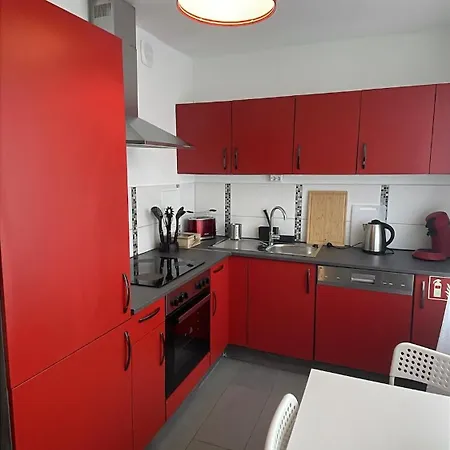 Charmantes Familienrefugium Im Zentrum Von - Eleganz & Komfort Ideal Fur Familien 公寓 *